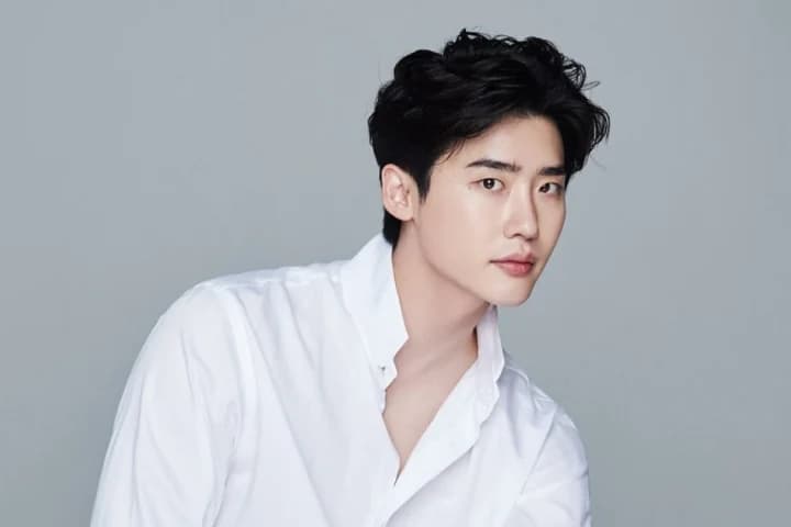 Lee Jong Suk